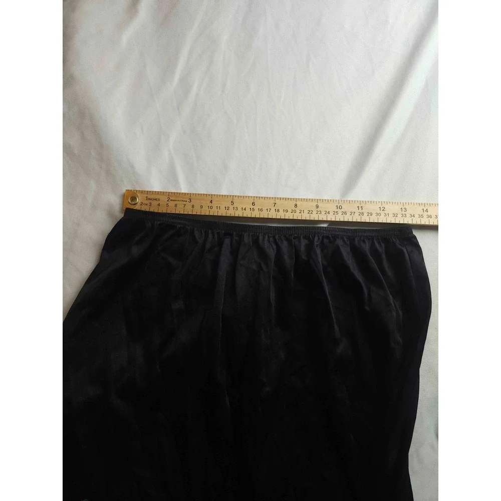Vassarette Half Slip Skirt Womens‎ Large/42 Black Satin Quiet Luxury 11122 VTG